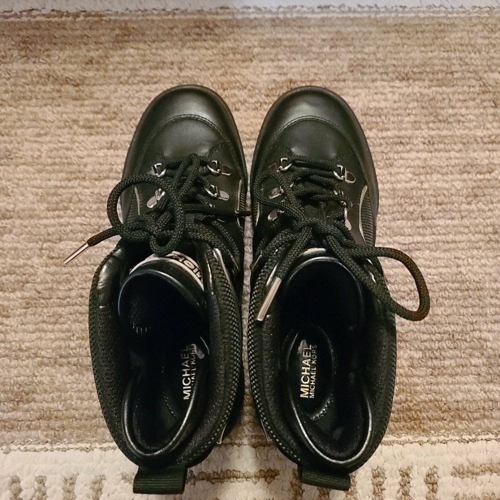 Michael Kors Black Lace Up Boots Size 6.5 - Picture 5 of 6